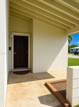 9955 SW 214th St in Cutler Bay, FL - Building Photo - Building Photo