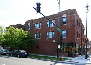 5001 W Irving Park Rd in Chicago, IL - Building Photo - Building Photo