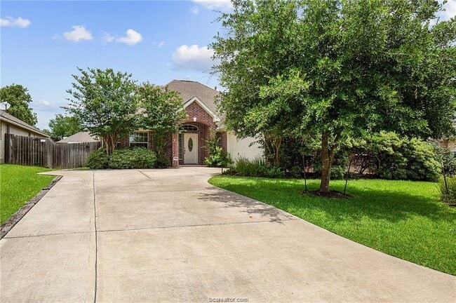 2419 Newark Cir in College Station, TX - Building Photo - Building Photo