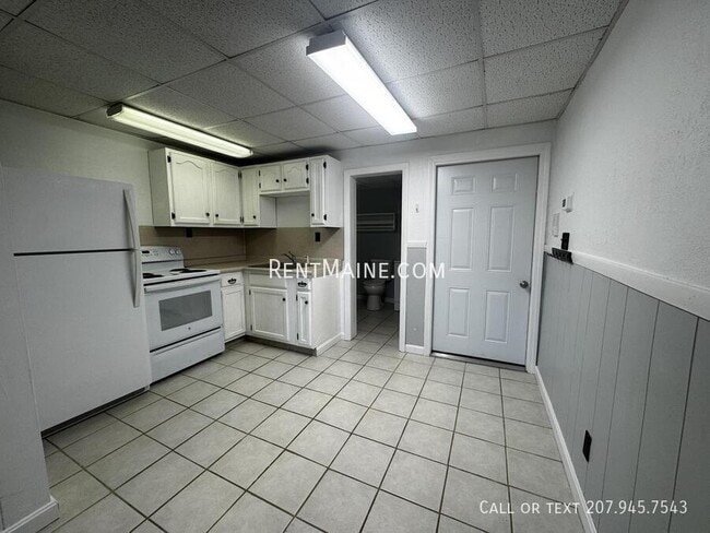 281 Main St in Waterville, ME - Building Photo - Building Photo