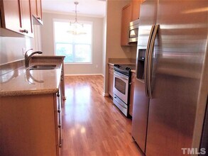 8021 Allyns Landing Way in Raleigh, NC - Building Photo - Building Photo