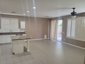 515 Moses Lake Ct in Henderson, NV - Building Photo - Building Photo