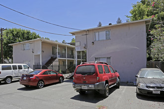 Parkside Apartments in Sacramento, CA - Foto de edificio - Building Photo