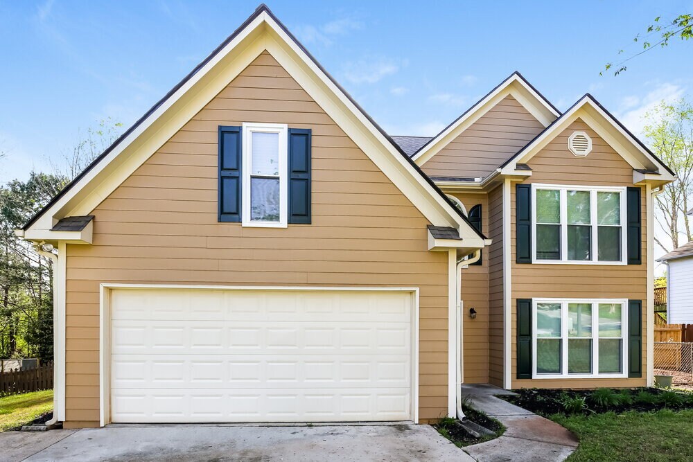 655 Suwanee Lakes Cir NW in Suwanee, GA - Building Photo