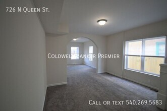 726 N Queen St in Martinsburg, WV - Building Photo - Building Photo