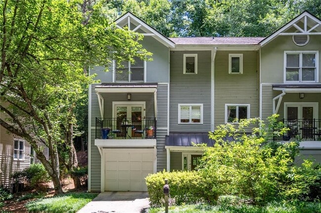 property at 1421 Hillpine Ln NE