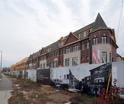 Trafalgar Ridge in Toronto, ON - Building Photo
