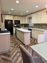 92 Spook Rock Rd in Suffern, NY - Building Photo