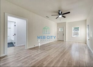 2826 Casey St in Dallas, TX - Building Photo - Building Photo