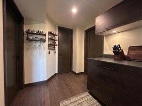 64 Goodenough St in Boston, MA - Building Photo - Building Photo