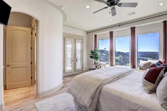 8546 Adirondack Trail in Austin, TX - Building Photo - Building Photo