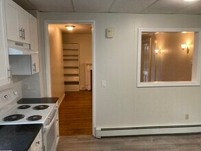 115 Northampton Rd, Unit 115ANorthampton Rd. in Amherst, MA - Building Photo - Building Photo