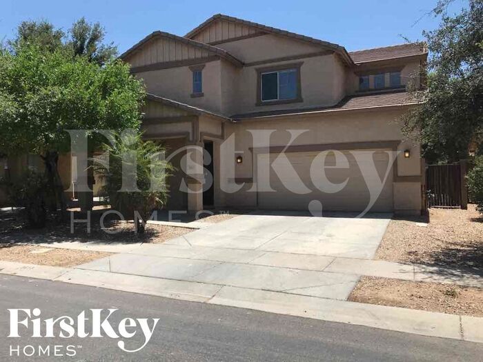 3813 E Parkview Dr in Gilbert, AZ - Building Photo