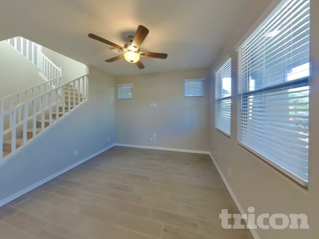 5830 W Wood St in Phoenix, AZ - Foto de edificio - Building Photo