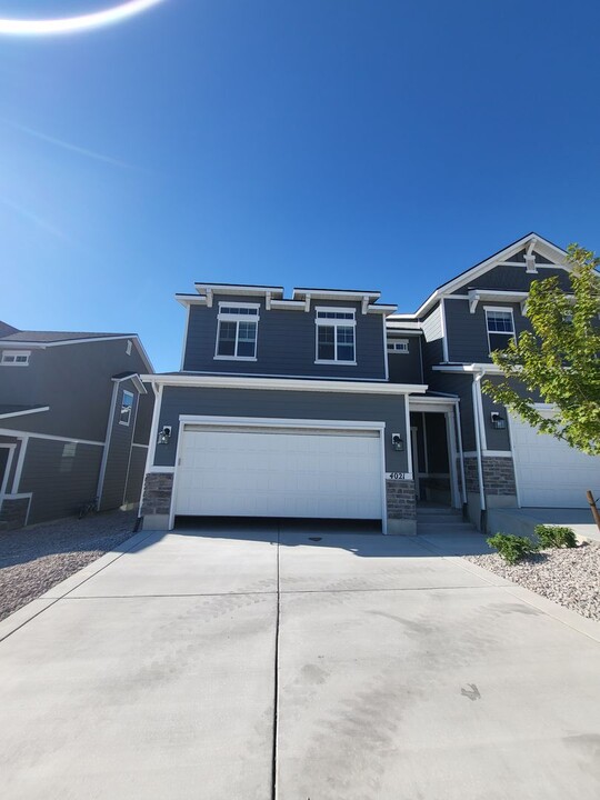 4021 W Harmony Dr in Lehi, UT - Foto de edificio