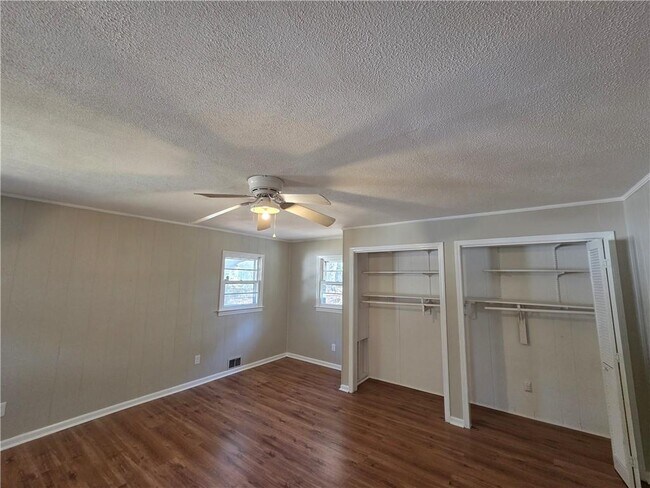 948 Green Valley Rd SW in Mableton, GA - Building Photo - Building Photo