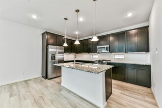 4211 Sternside Ln in Houston, TX - Building Photo - Building Photo