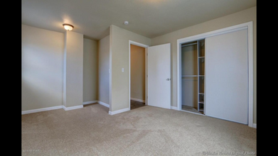 1330 Nelchina St, Unit 1336NelchinaSt in Anchorage, AK - Building Photo - Building Photo