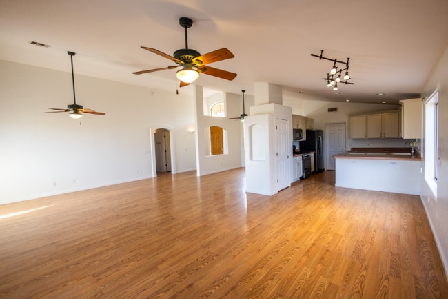 8546 N Sayante Way in Tucson, AZ - Building Photo - Building Photo