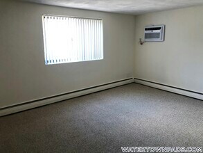 24 Whites Ave, Unit 48 in Watertown, MA - Building Photo - Building Photo