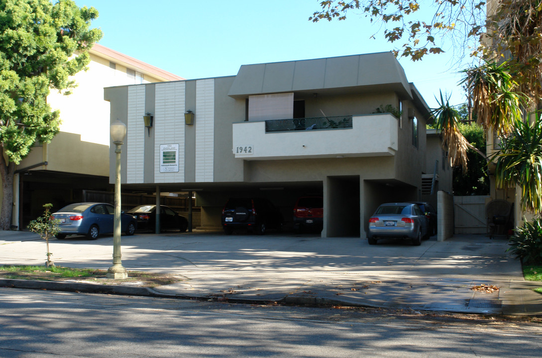 1942 Overland Ave in Los Angeles, CA - Building Photo