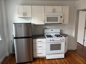 109 Summer St in Malden, MA - Foto de edificio - Building Photo