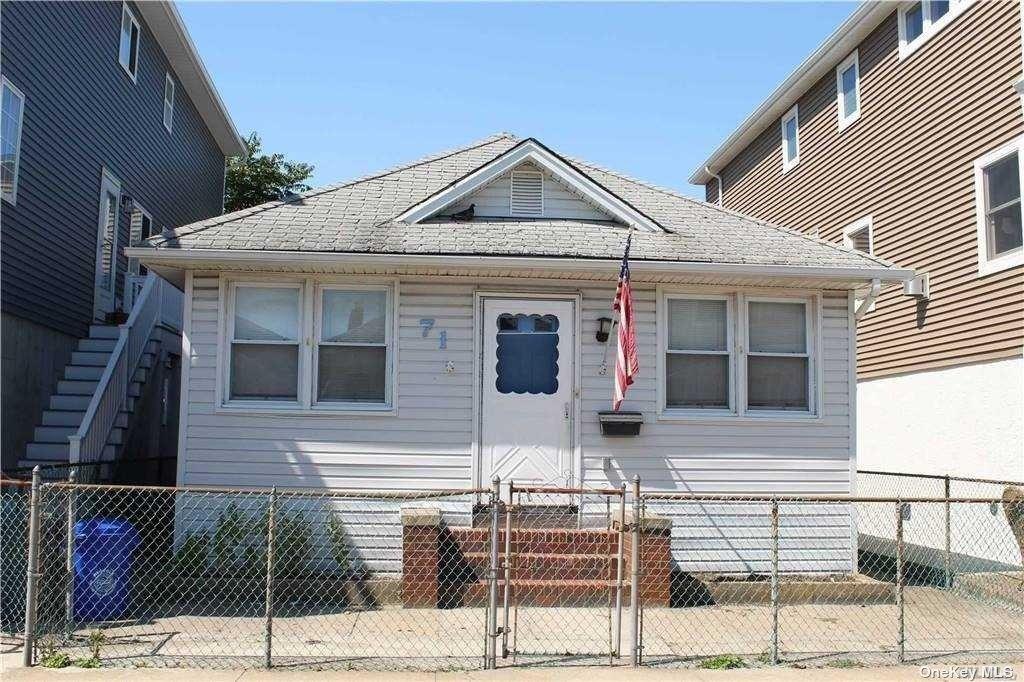 71 Oregon St in Long Beach, NY - Building Photo