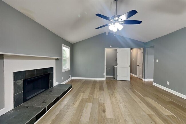 3832 Meadow Ln in Marietta, GA - Building Photo - Building Photo