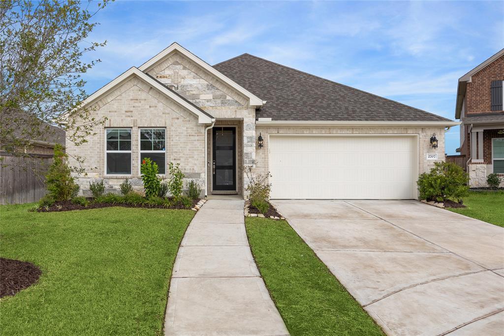 2707 Oakheath Crst Ct in Houston, TX - Foto de edificio