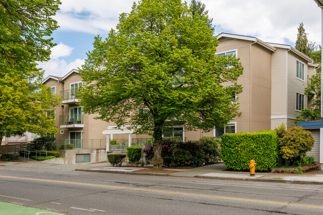 Sonora Apartments in Seattle, WA - Foto de edificio - Building Photo