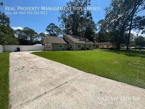 6007 NW 29th Ter in Gainesville, FL - Building Photo - Building Photo