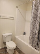 351 Summer Sparrow Ave in Henderson, NV - Building Photo - Building Photo