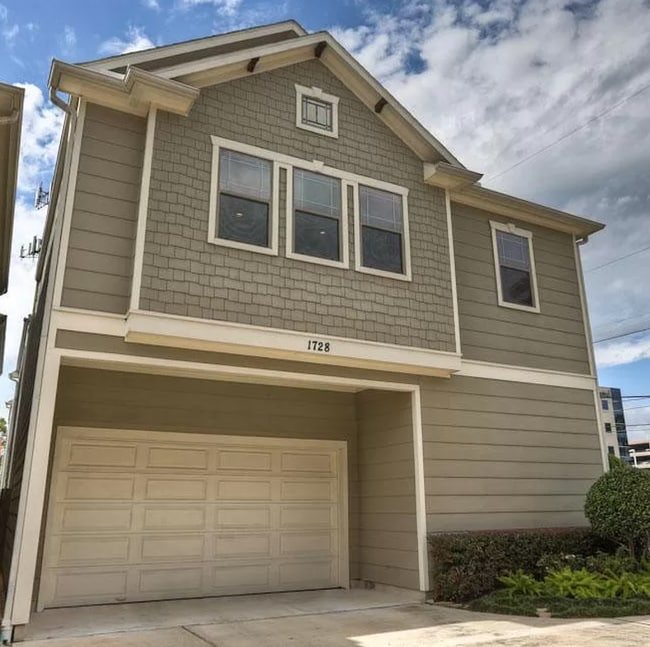 1728 W 25th St in Houston, TX - Building Photo - Building Photo