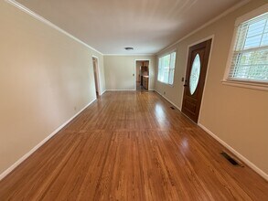 1931 Valley Park Dr in Nashville, TN - Building Photo - Building Photo