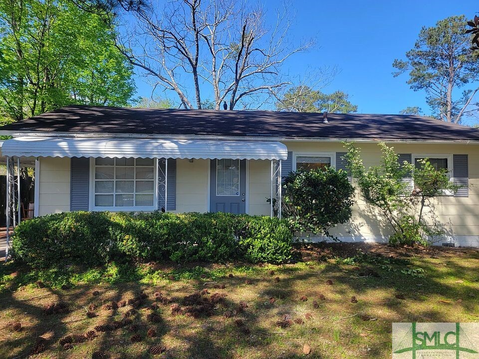 1406 Cloverdale Dr in Savannah, GA - Building Photo