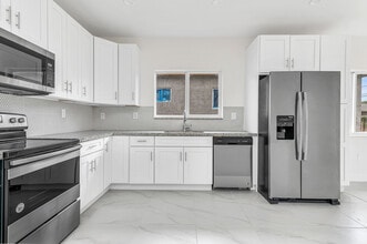 2780 NW 15th St in Fort Lauderdale, FL - Foto de edificio - Building Photo
