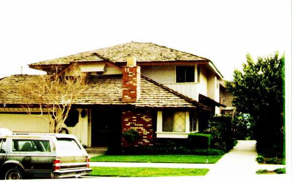 3226 Fairesta Ave in Glendale, CA - Foto de edificio - Building Photo