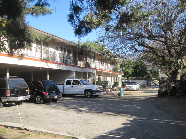 14020-14022 Foothill Blvd in Sylmar, CA - Foto de edificio - Building Photo