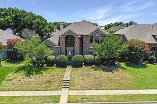 1440 Greenfield Dr in Plano, TX - Building Photo
