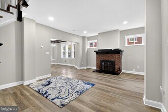 2417 Washington St in Wilmington, DE - Building Photo - Building Photo