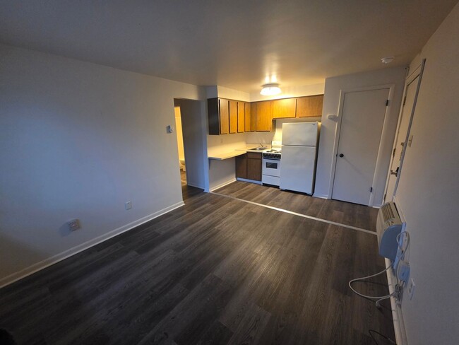 21 Lunar Ln in Carnot-Moon, PA - Building Photo - Building Photo