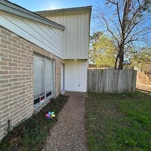 12459 W Village Dr in Houston, TX - Building Photo - Building Photo