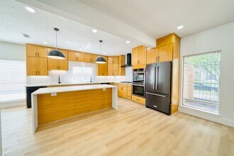 7906 Duffield Ln in Houston, TX - Building Photo - Building Photo