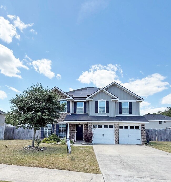 721 Highgrove Ct in Hinesville, GA - Building Photo - Building Photo