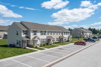 Misty Creek Village in New Oxford, PA - Building Photo - Building Photo