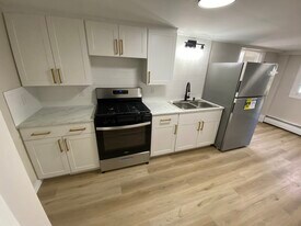 1019 Chenango St, Unit 4 in Binghamton, NY - Building Photo