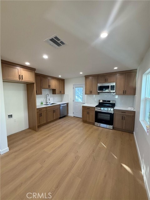 2215 N Brighton St in Burbank, CA - Building Photo - Building Photo