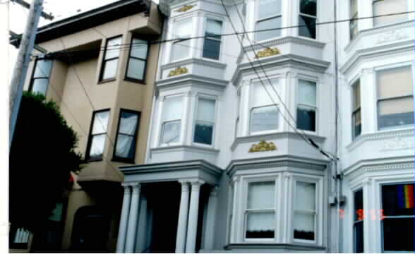 651 Clayton St in San Francisco, CA - Foto de edificio - Building Photo