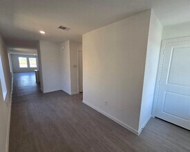 430 Southern Magnolia Wy in Magnolia, TX - Building Photo - Building Photo