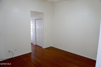 2150 King James Pl in El Paso, TX - Building Photo - Building Photo